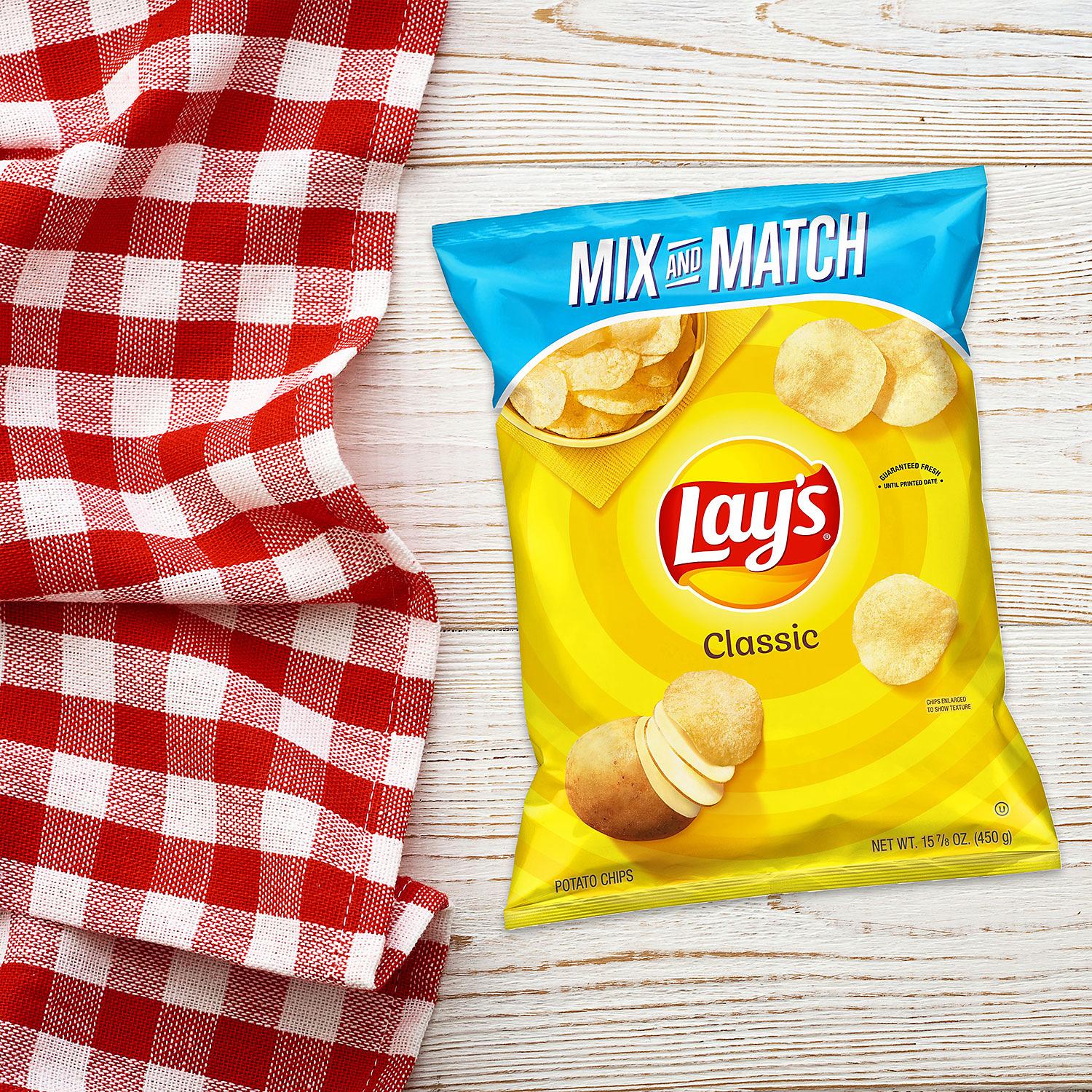Download Lay's Classic Potato Chips (15.875oz) || yogagrocery